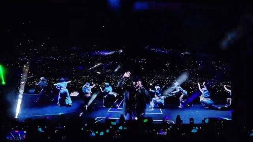 最火爆演唱会现场视频,燃爆现场！XX演唱会巅峰时刻回顾